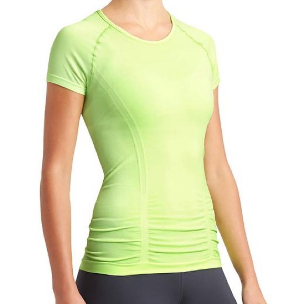 EUC ATHLETA FASTEST TRACK TEE SIZE LARGE